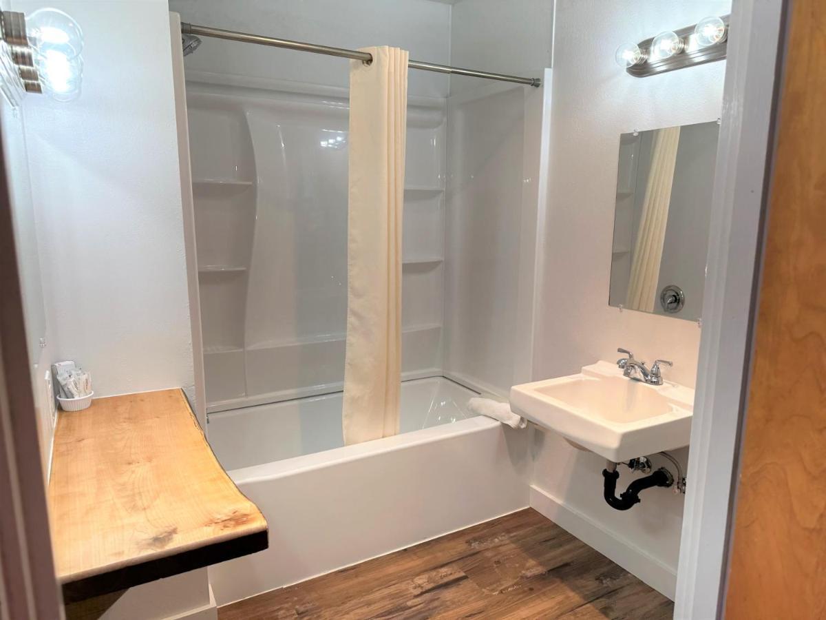 Myrtle Lane Inn Randolph Екстер'єр фото
